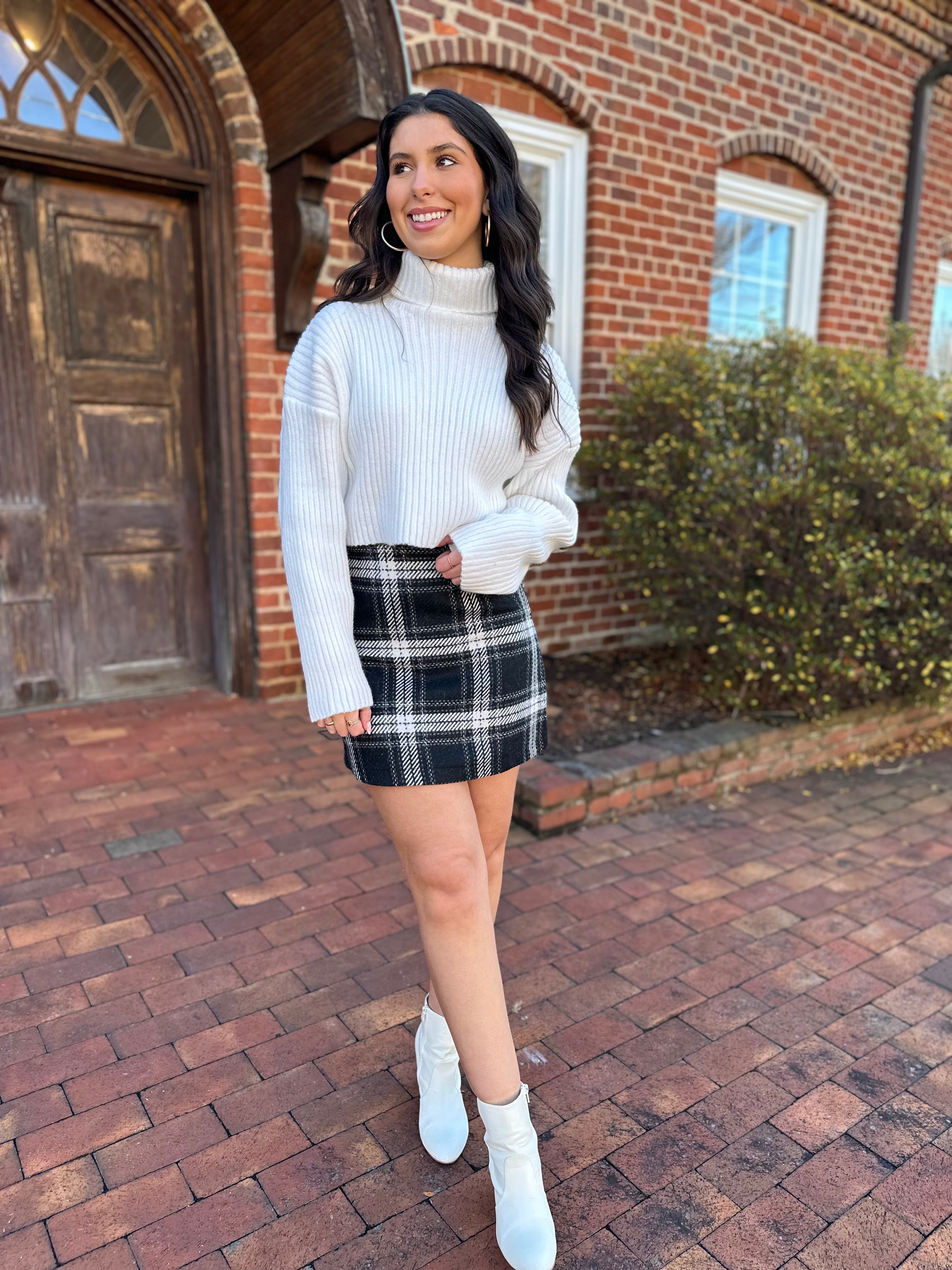 Black plaid skirt shopping best sale